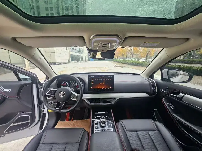 2018 BYD TANG thumbnail 4