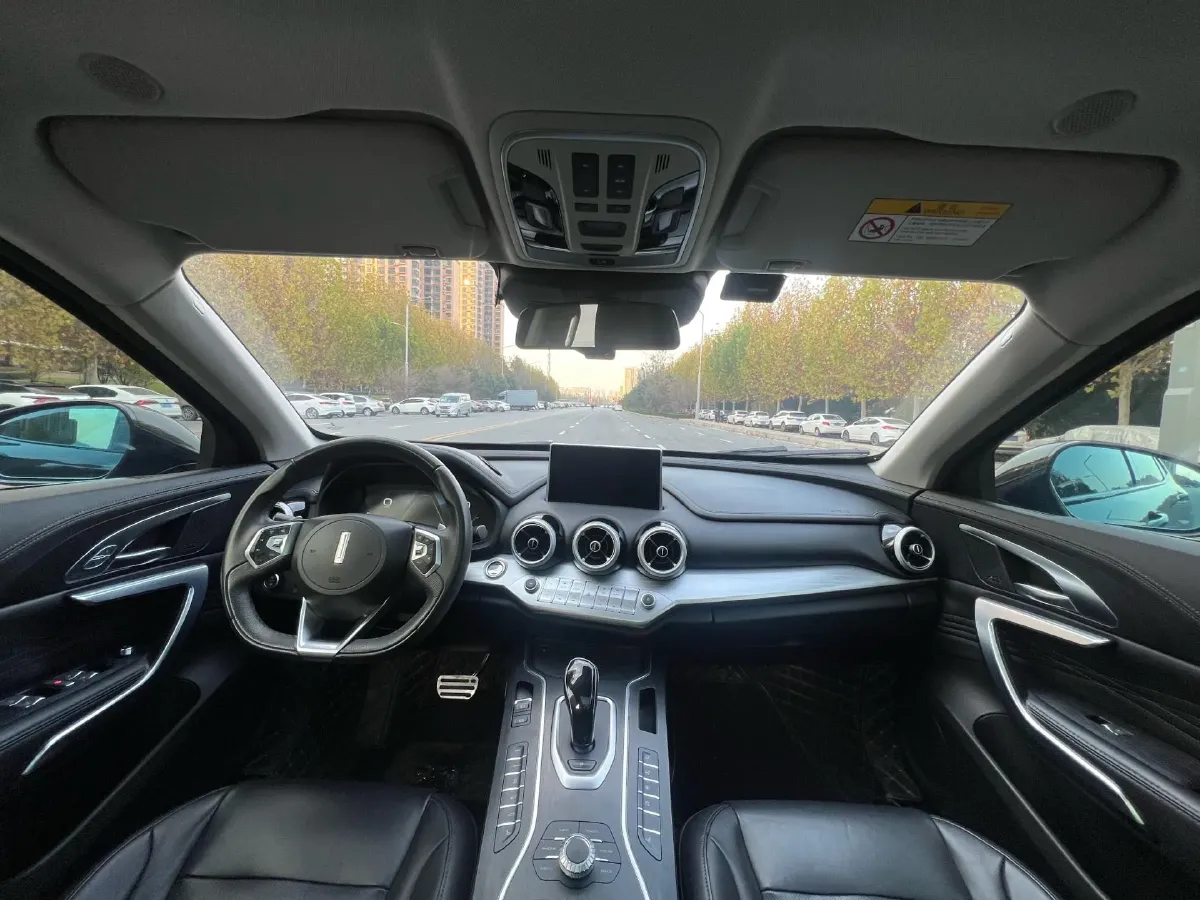 2019 WEY VV7 2.0T 227HP L4 7DCT,autocango,china used car exporter,china ev exporter,chinese used car exporter,chinese used ev exporter