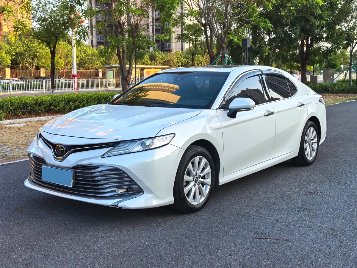 2019 Toyota Camry 2.0L 178HP L4 CVT