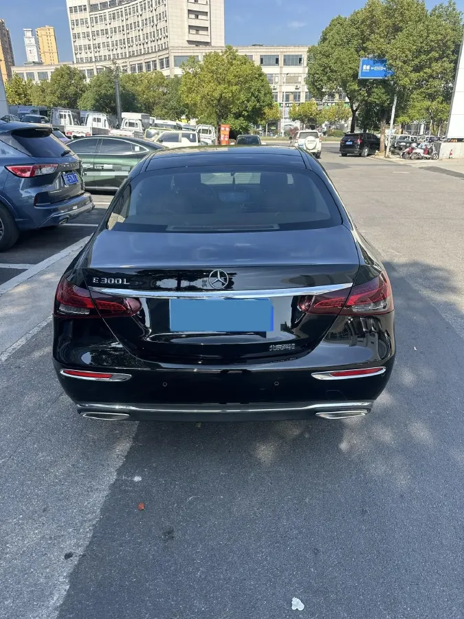 2023 Mercedes-Benz E Class 2.0T 258HP L4 9AT,autocango,china used car exporter,china ev exporter,chinese used car exporter,chinese used ev exporter