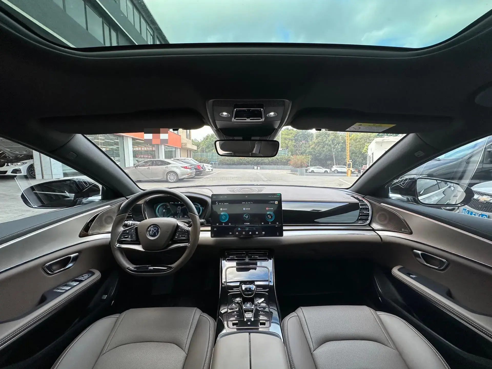 2020 BYD HAN thumbnail 3