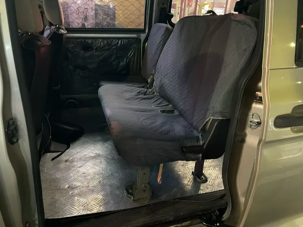 2021 WuLing HongGuang V 1.5L 99HP L4 6MT,autocango,china used car exporter,china ev exporter,chinese used car exporter,chinese used ev exporter