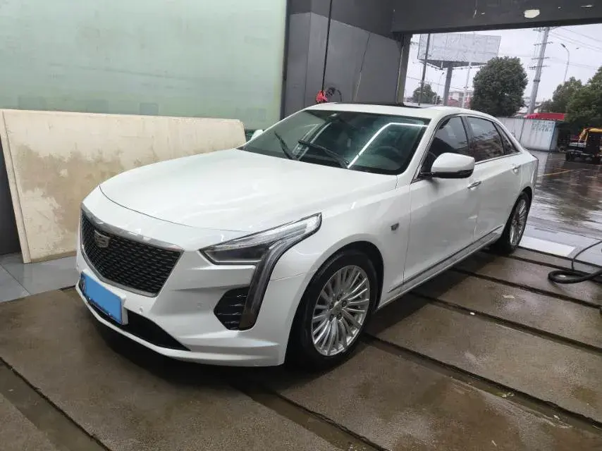 2020 Cadillac CT6 2.0T 241HP L4 10AT