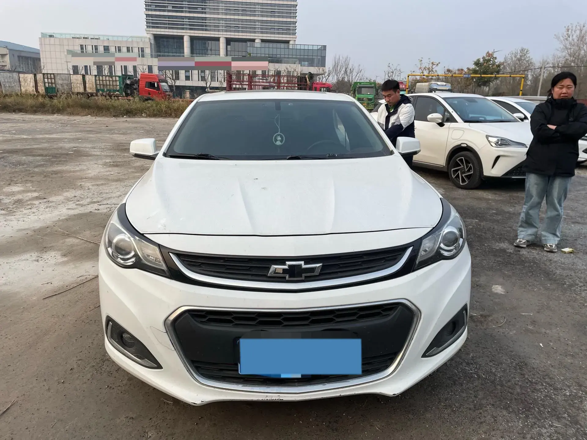 2018 CHEVROLET MALIBU thumbnail 2