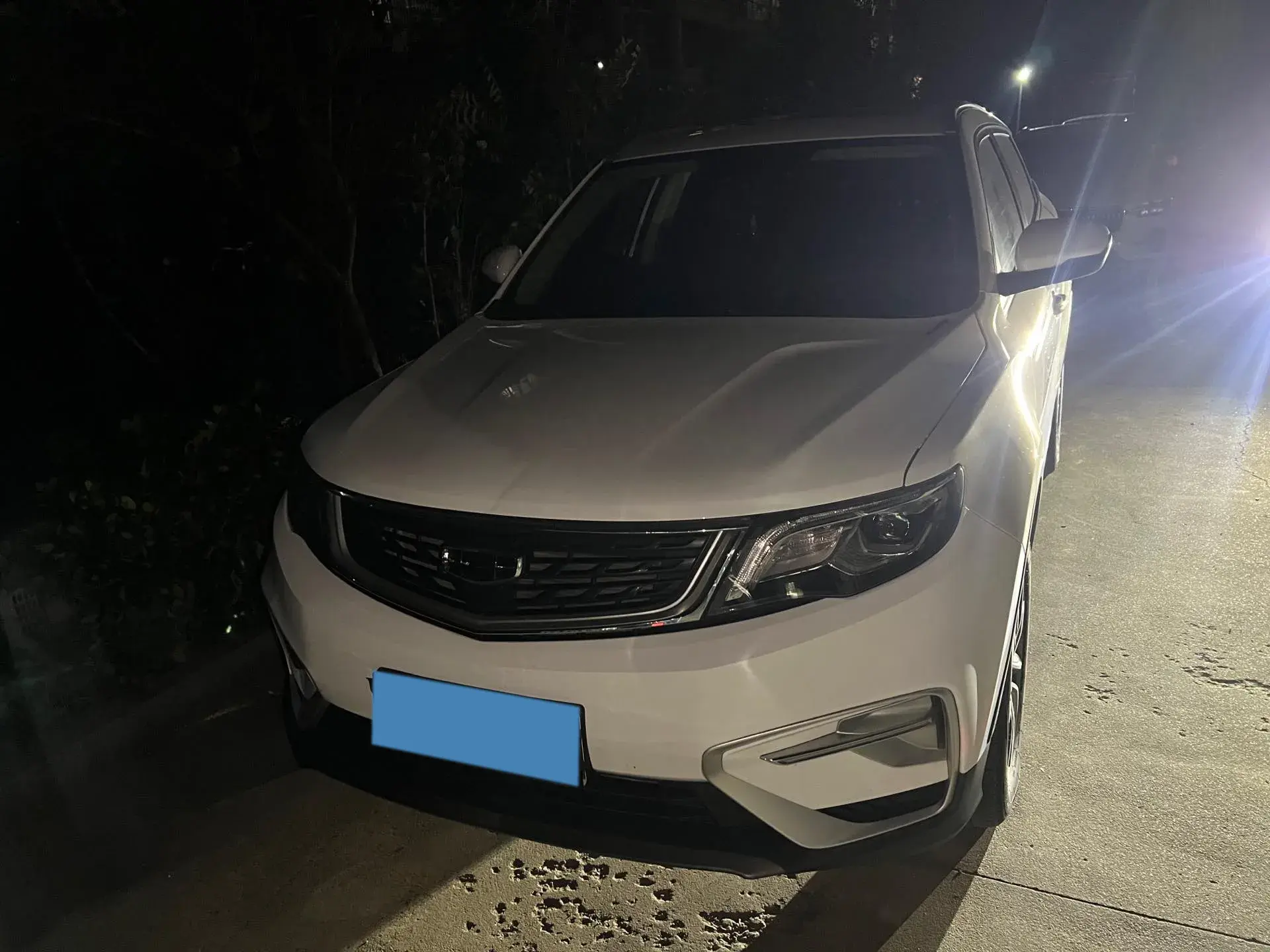 2021 GEELY AZKARRA thumbnail 3