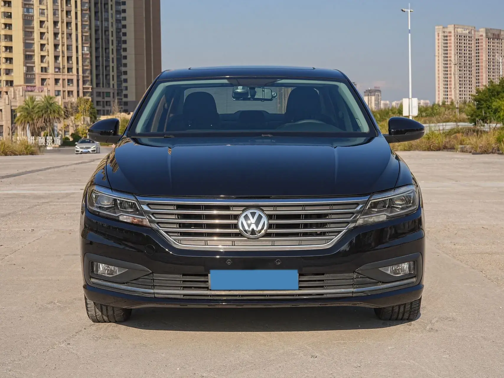 2018 VOLKSWAGEN LAVIDA thumbnail 2