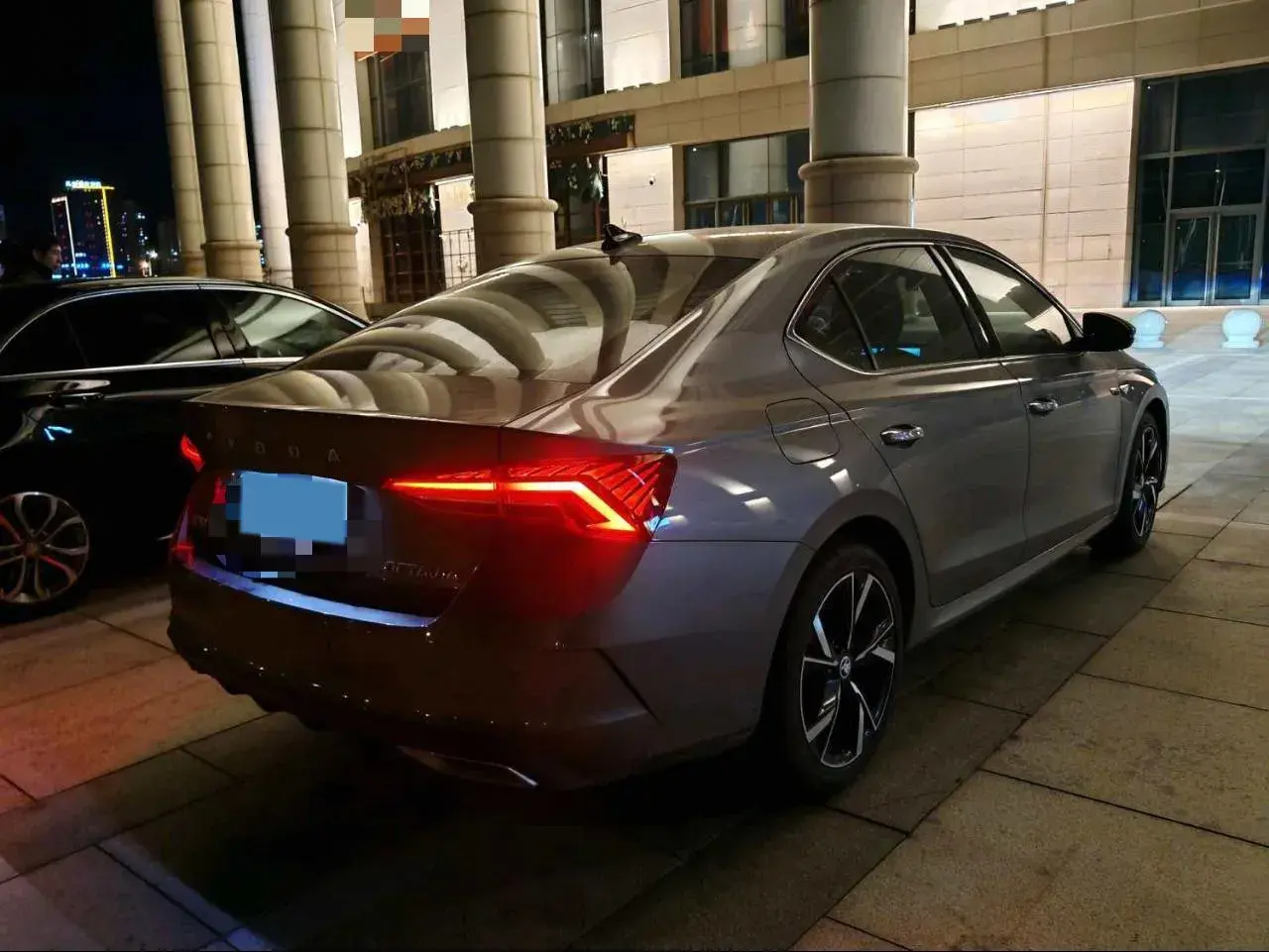 2022 SKODA OCTAVIA thumbnail 2