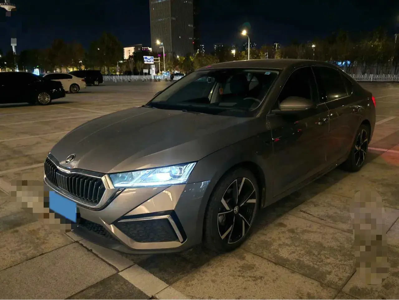 2022 SKODA OCTAVIA view 1