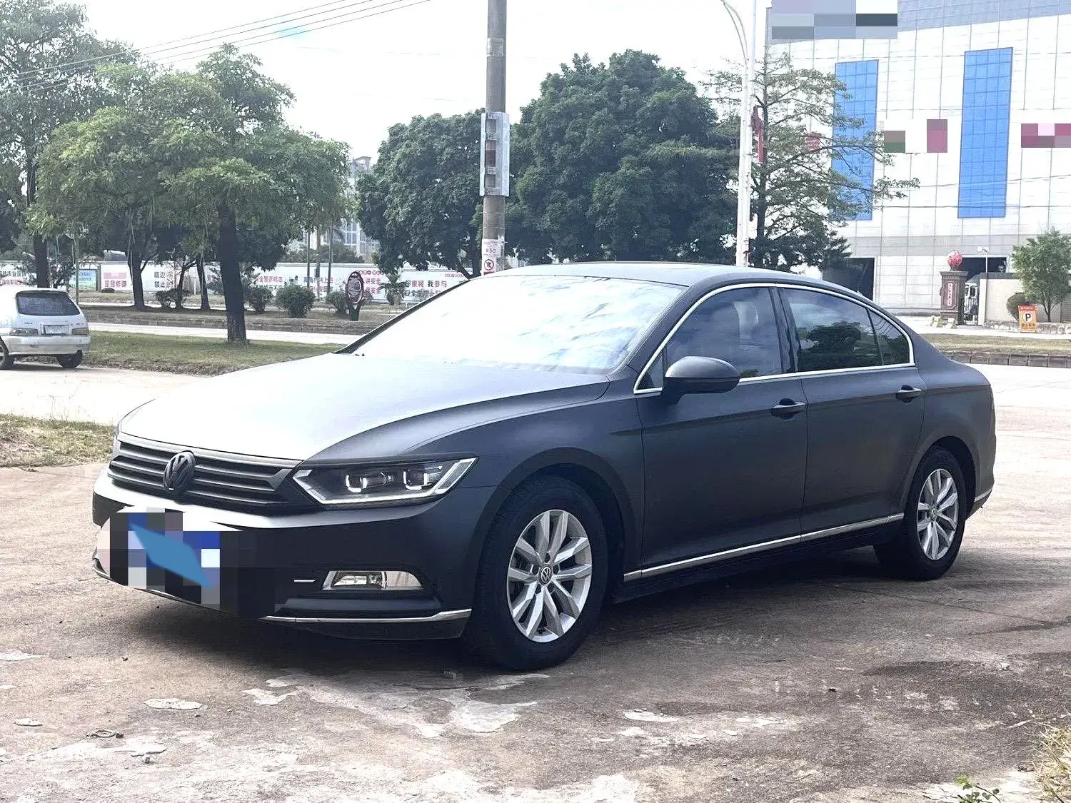2019 VOLKSWAGEN MAGOTAN view 1