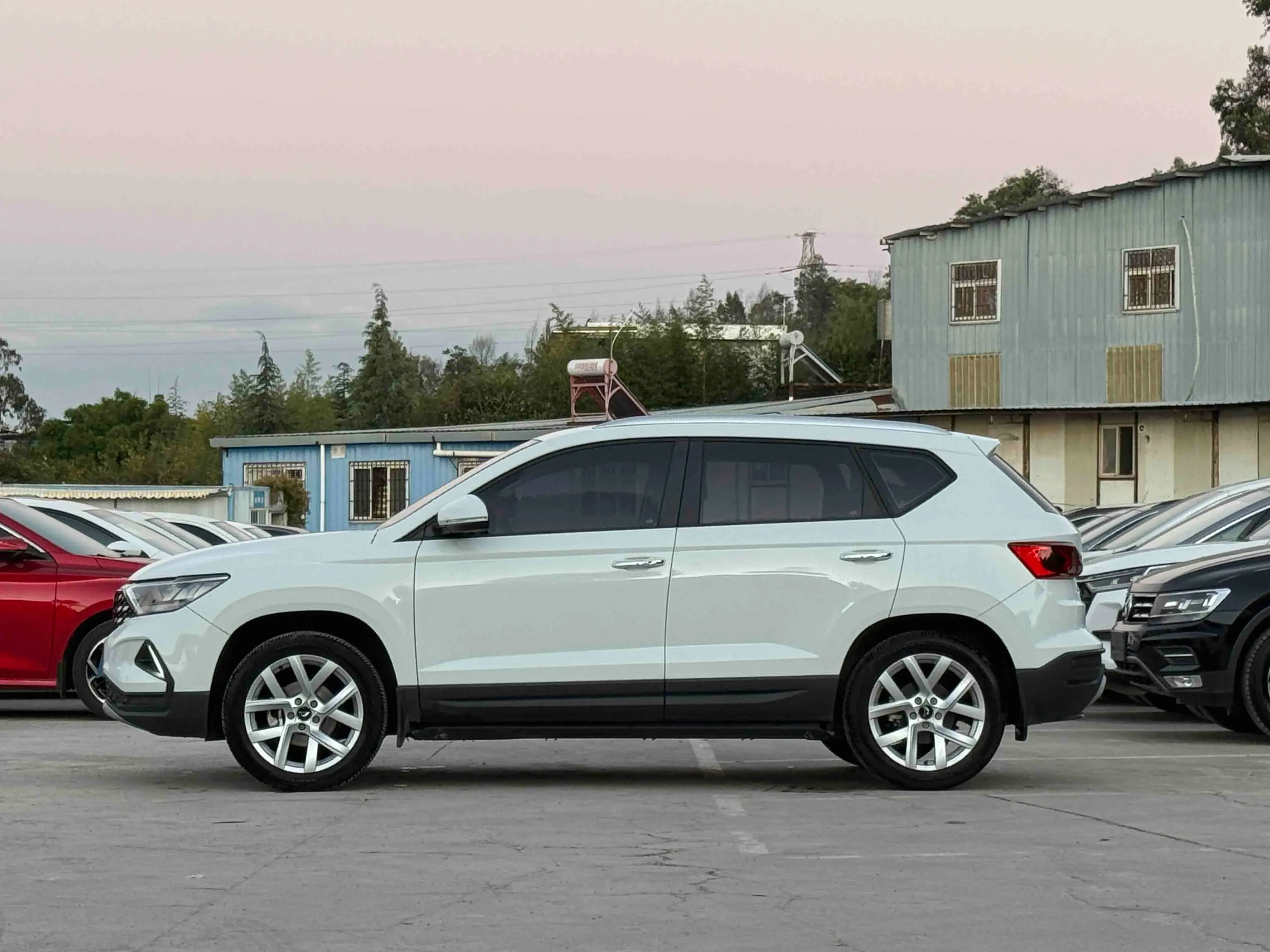 2022 JETTA VS5 thumbnail 3