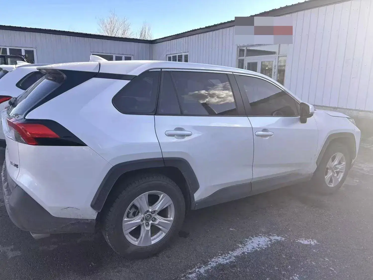 2022 TOYOTA RAV4 thumbnail 2