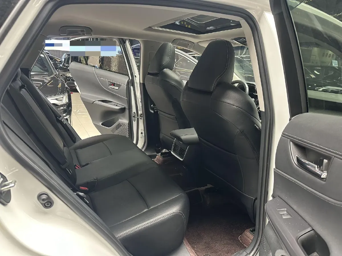 2022 Toyota Harrier 2.0L 171HP L4 CVT,autocango,china used car exporter,china ev exporter,chinese used car exporter,chinese used ev exporter