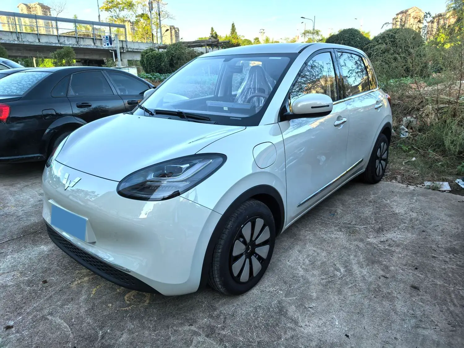 2025 WULING BINGUO view 1