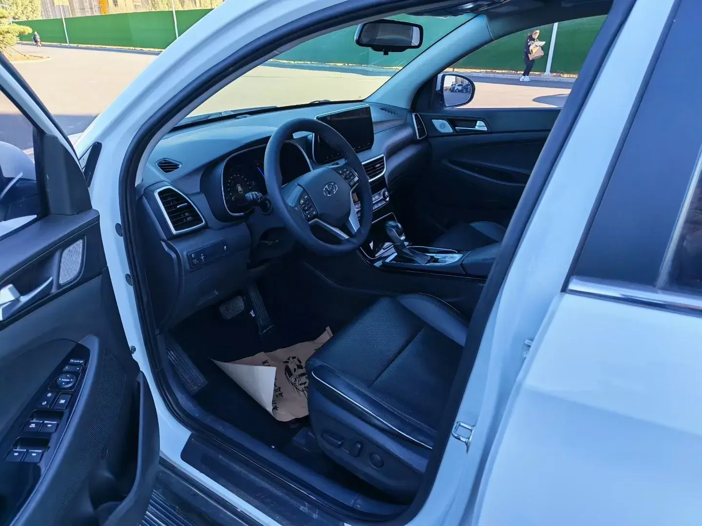 2019 HYUNDAI TUCSON thumbnail 4