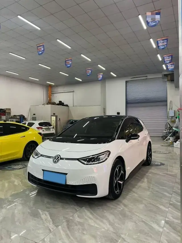 2023 VOLKSWAGEN ID.3 view 1