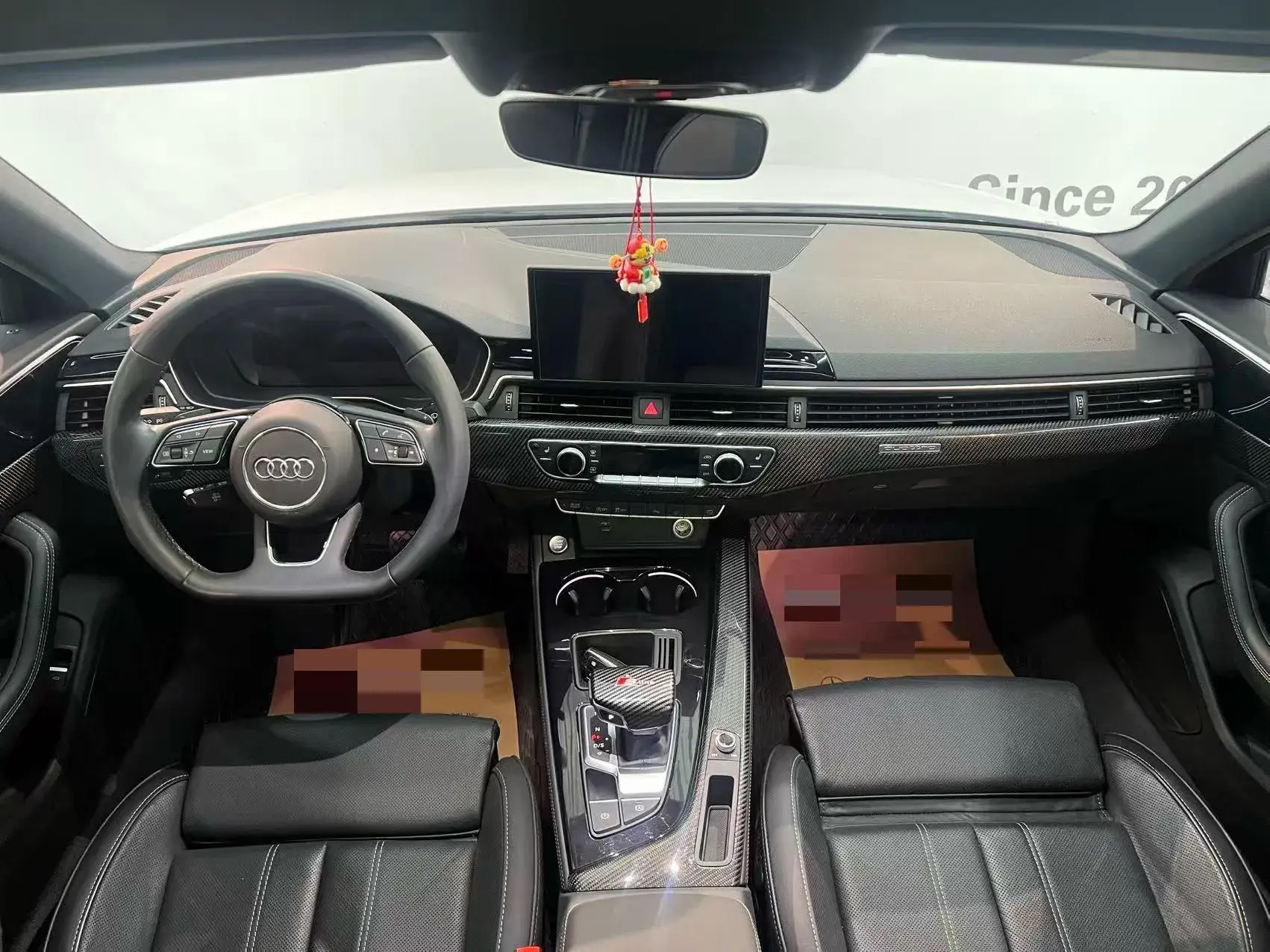 2023 AUDI A4L thumbnail 2