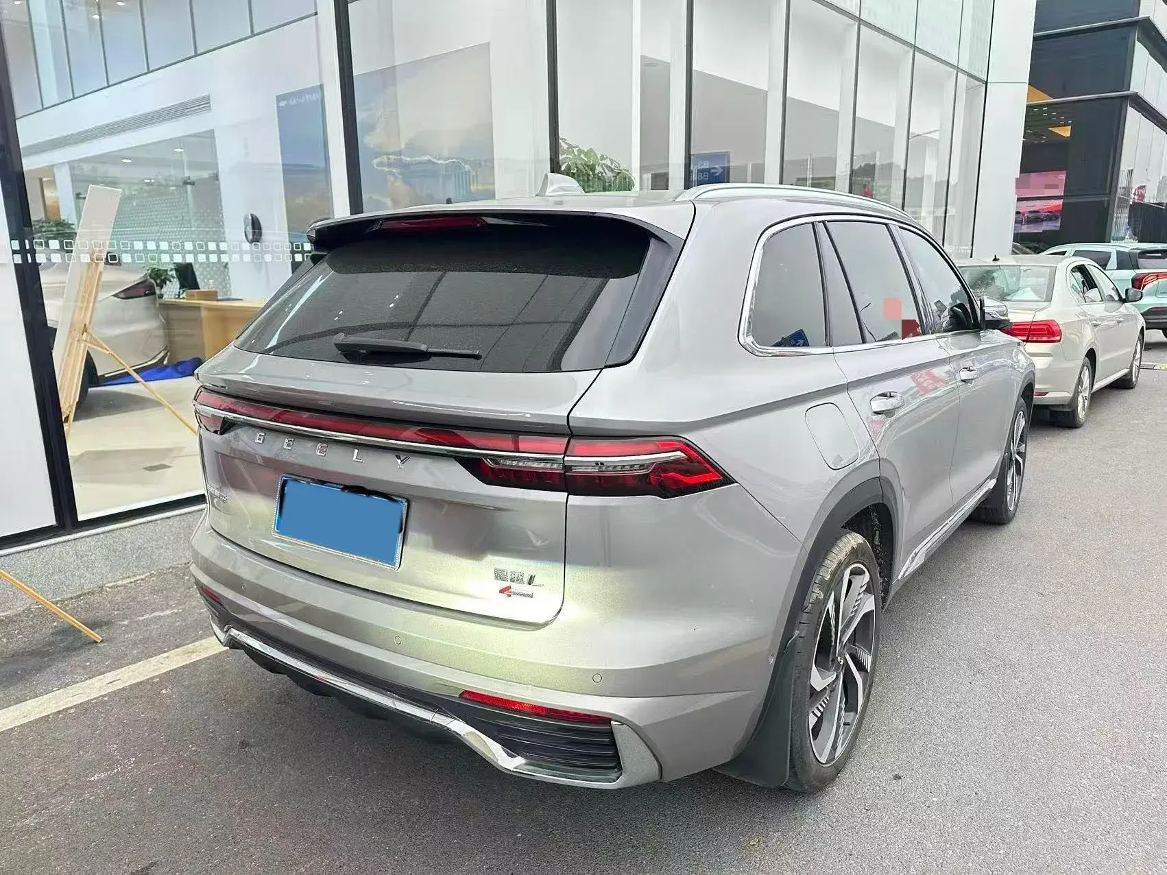 2021 GEELY MONJARO thumbnail 3