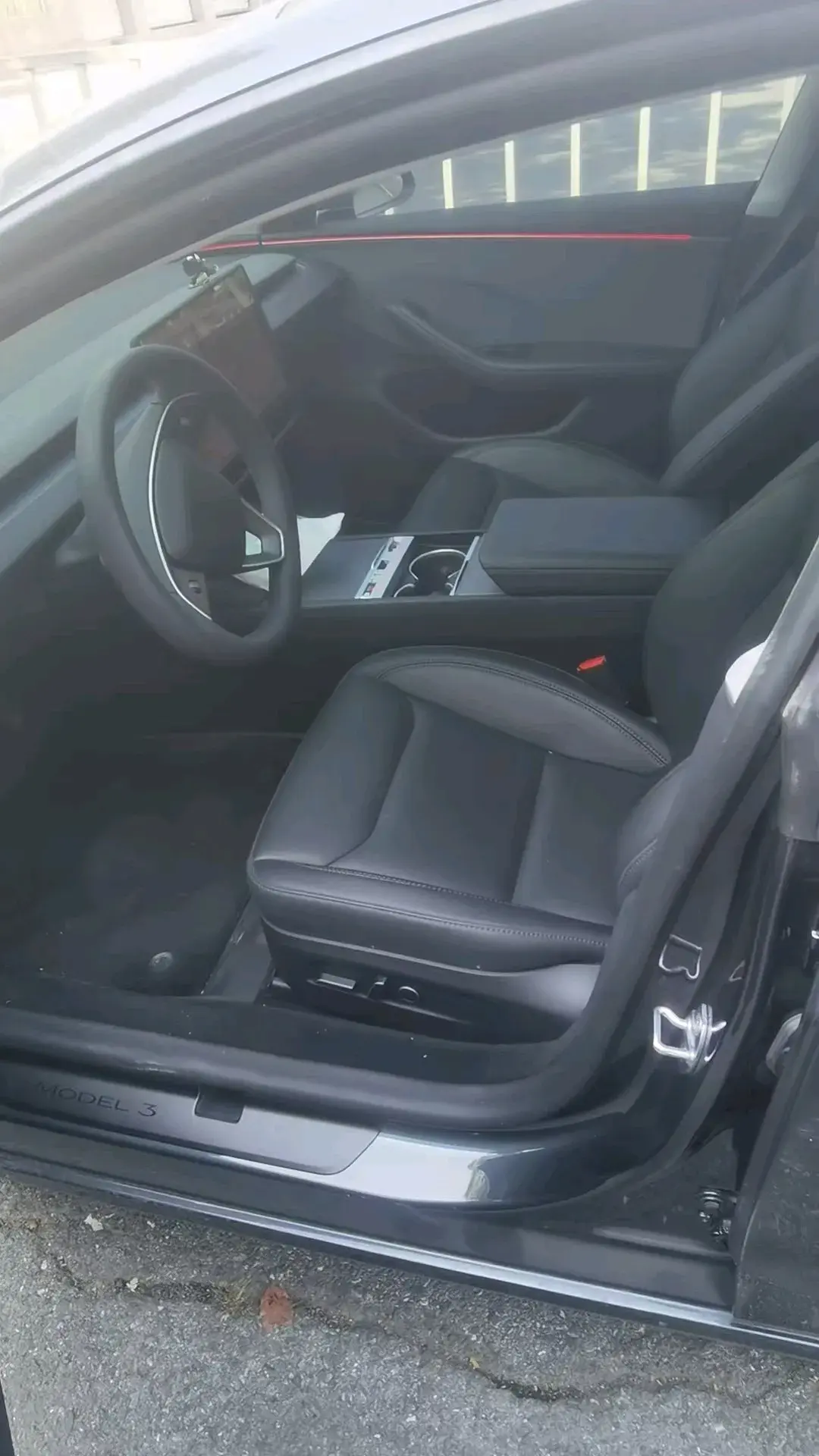 2025 TESLA MODEL thumbnail 4