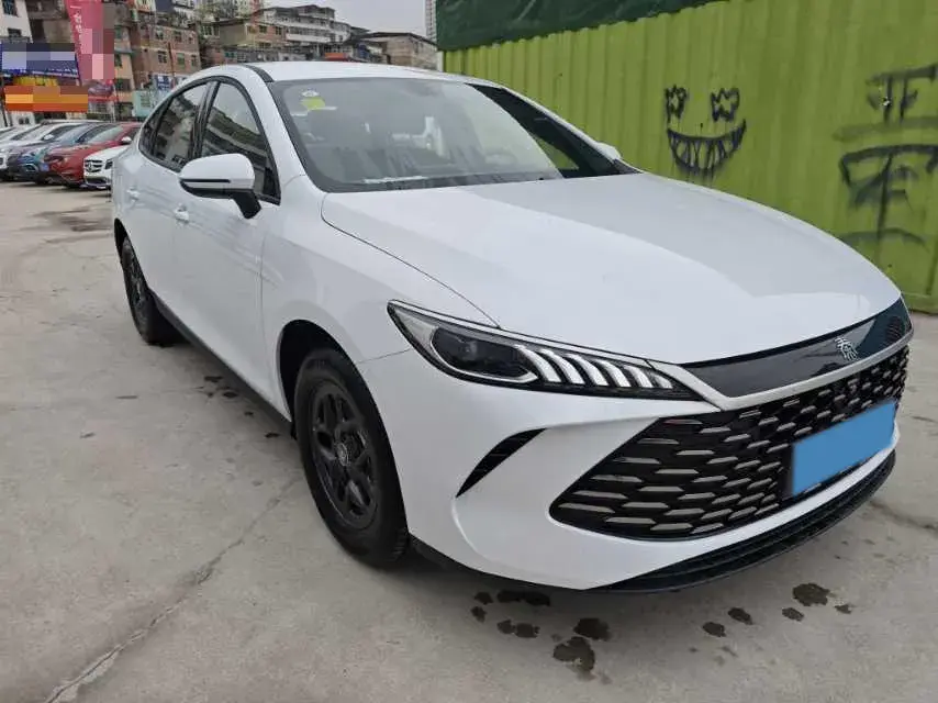 2025 BYD QIN thumbnail 3