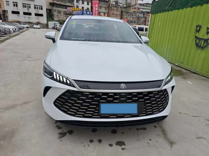 2025 BYD QIN thumbnail 2