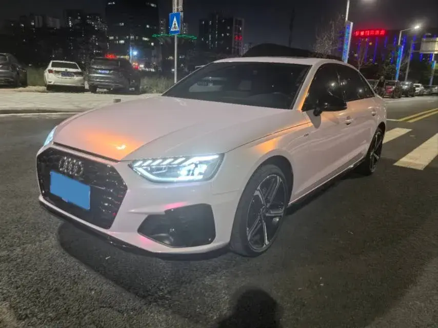 2025 AUDI A4L view 1