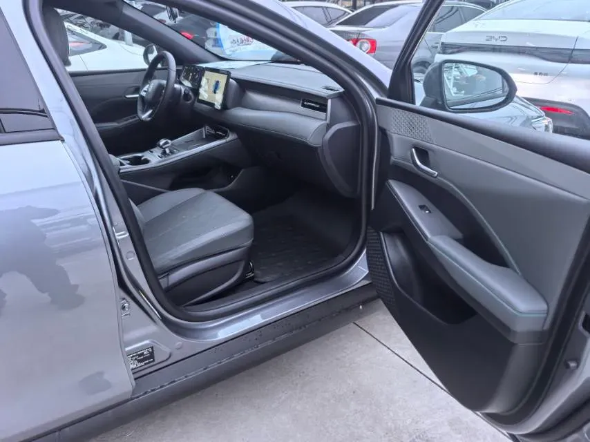 2025 BYD Qin Plus 1.5L 101HP L4 E-CVT PHEV 7.68KWH,autocango,china used car exporter,china ev exporter,chinese used car exporter,chinese used ev exporter