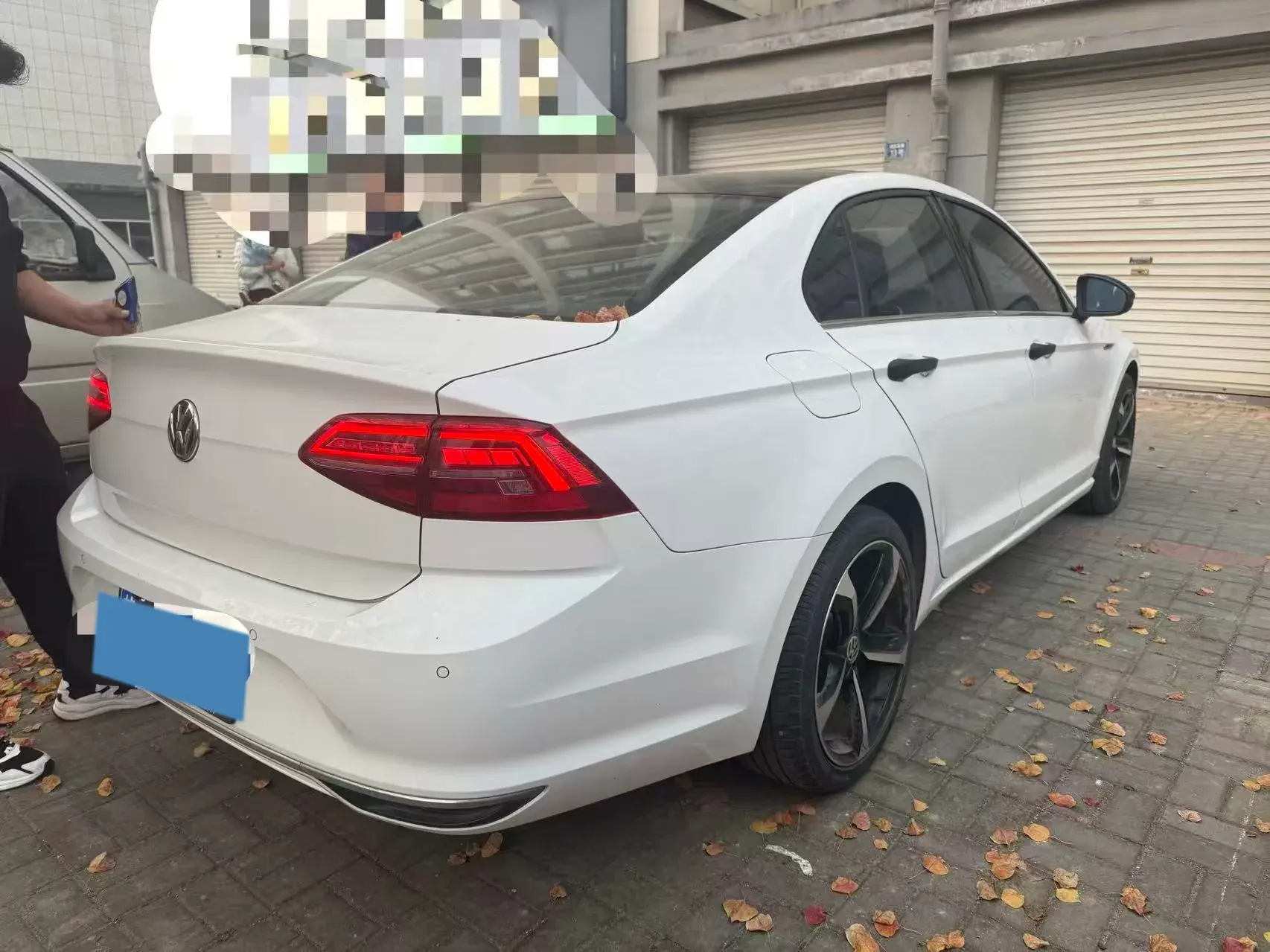 2021 VOLKSWAGEN LAMANDO thumbnail 4