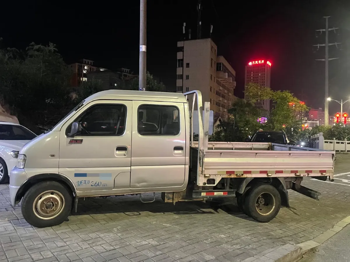 2017 DongFeng Forthing Joyear X5 1.6L 122HP L4 5MT,autocango,china used car exporter,china ev exporter,chinese used car exporter,chinese used ev exporter