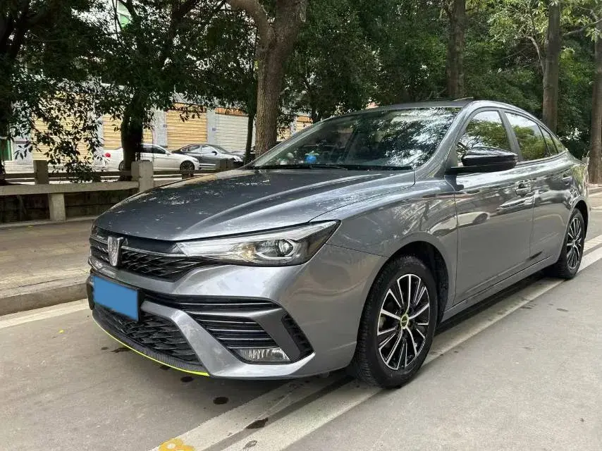 2021 ROEWE I5 view 1