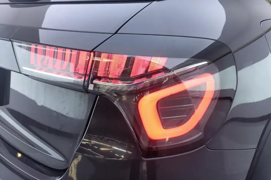 2019 LYNK&CO 02 thumbnail 4