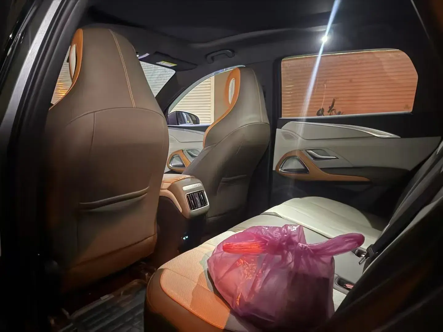 2023 BYD SONG thumbnail 3