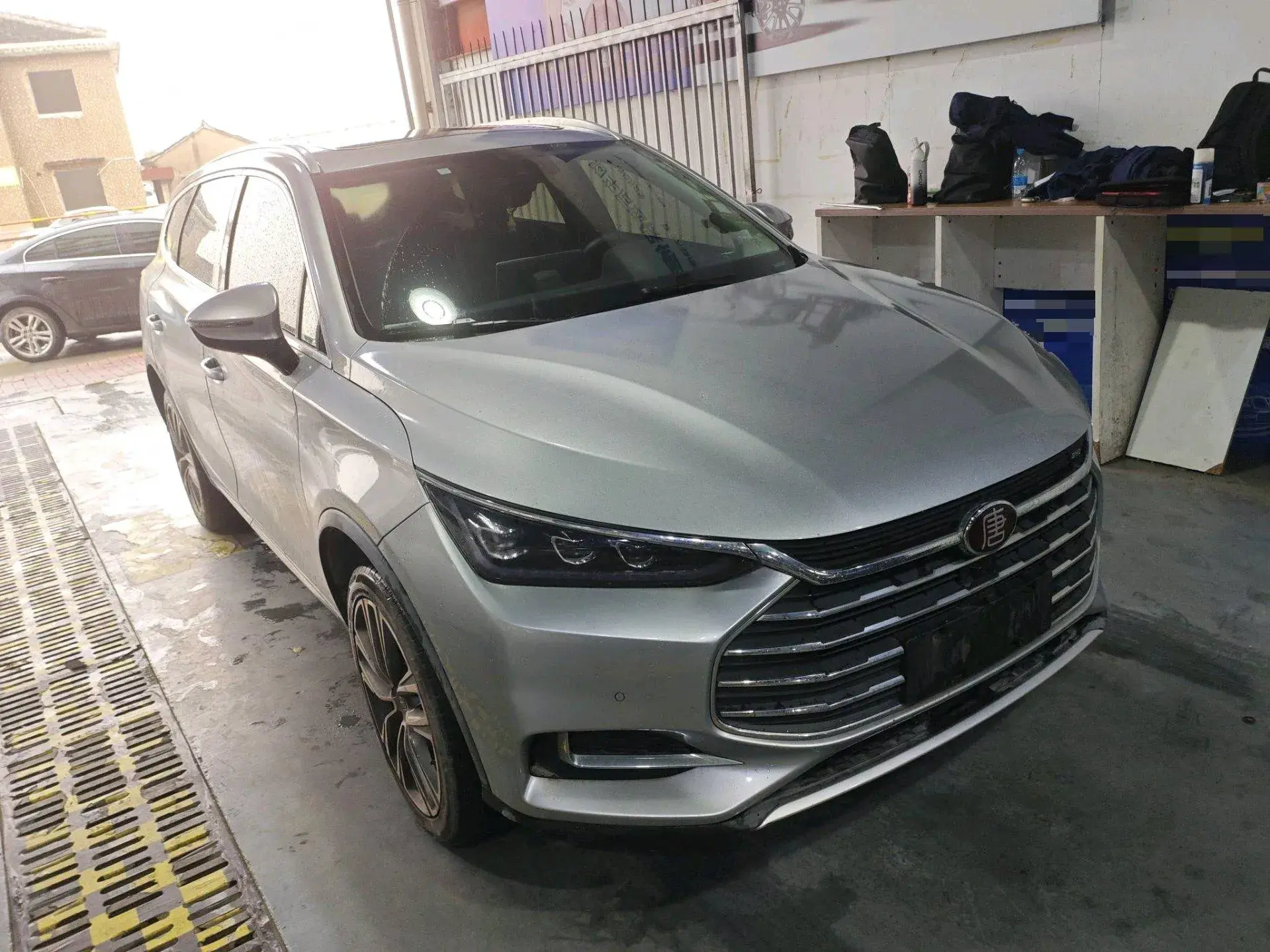 2018 BYD TANG thumbnail 2