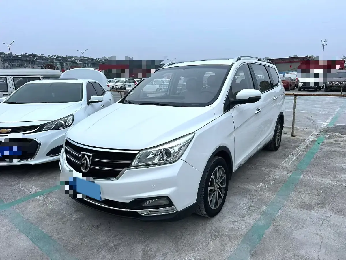 2017 BaoJun 730 1.5T 150HP L4 6MT
