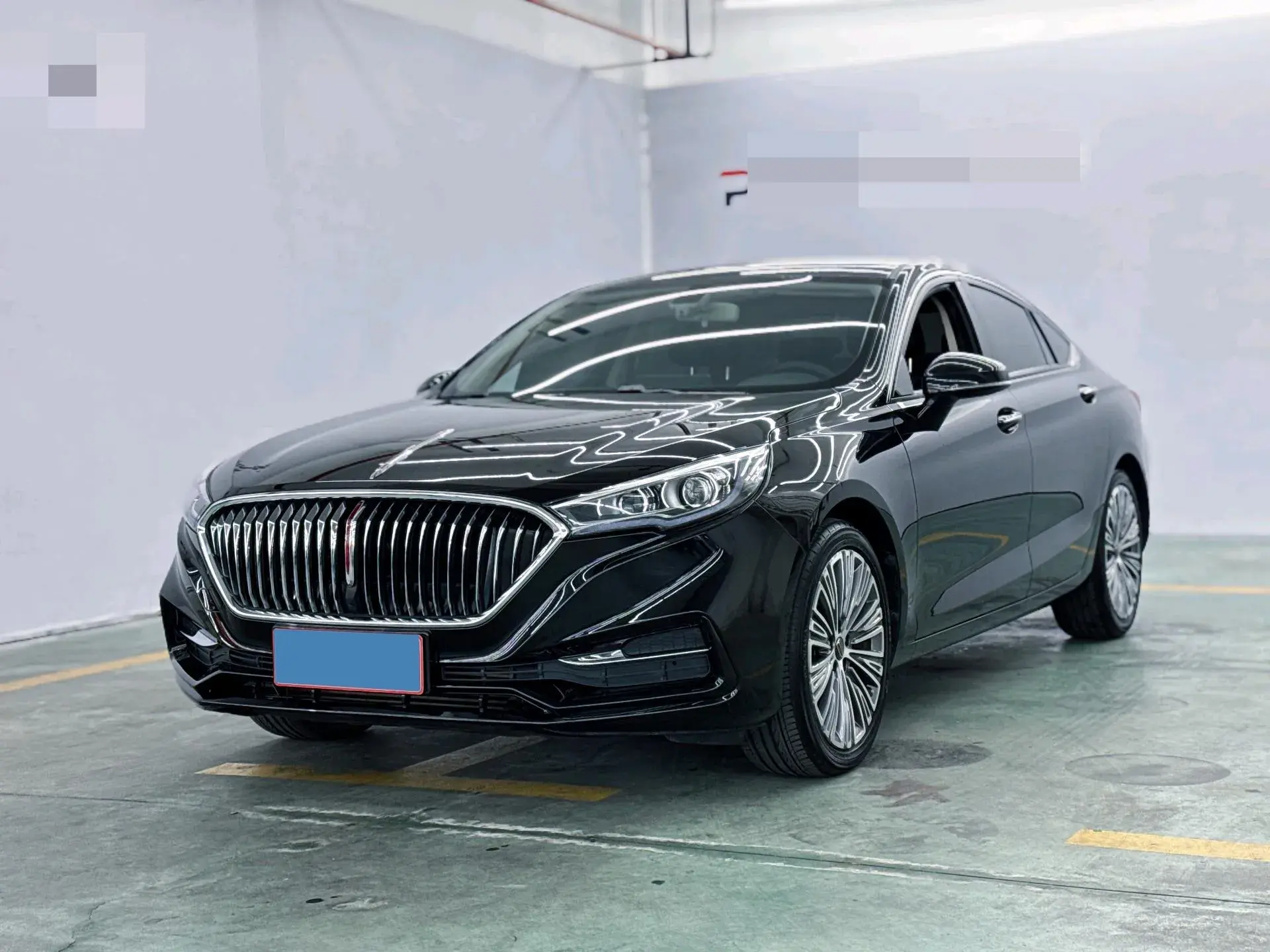 2022 HONGQI H5 view 1