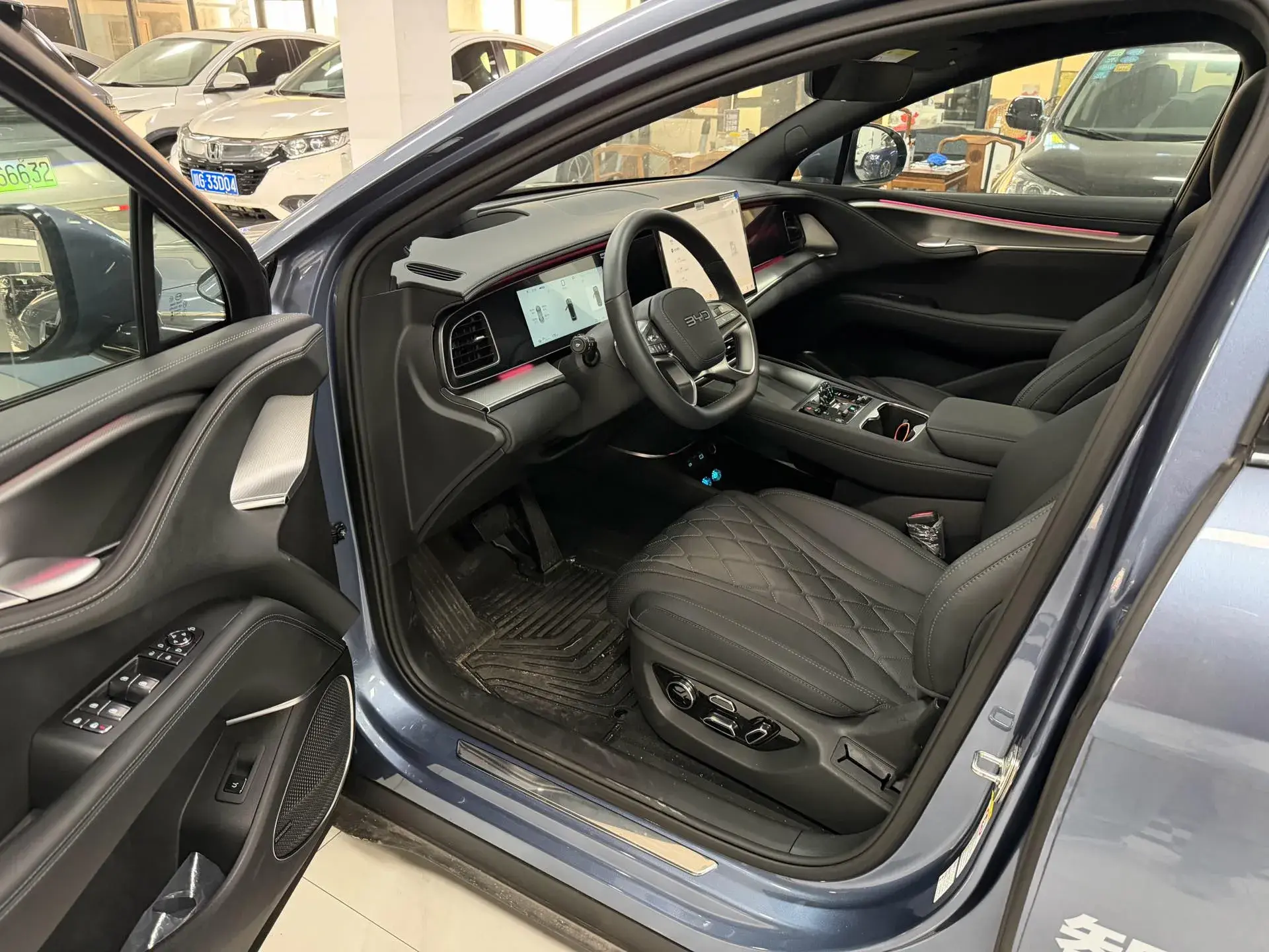 2025 BYD SEA thumbnail 4