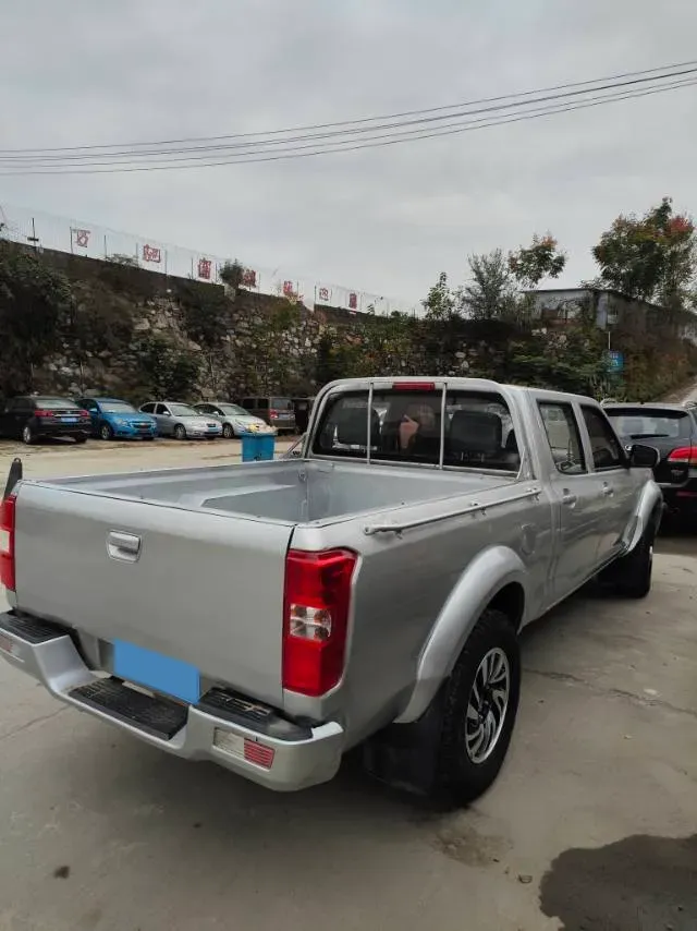 2017 Dongfeng RuiQi 2.5T 140HP L4 6MT,autocango,china used car exporter,china ev exporter,chinese used car exporter,chinese used ev exporter