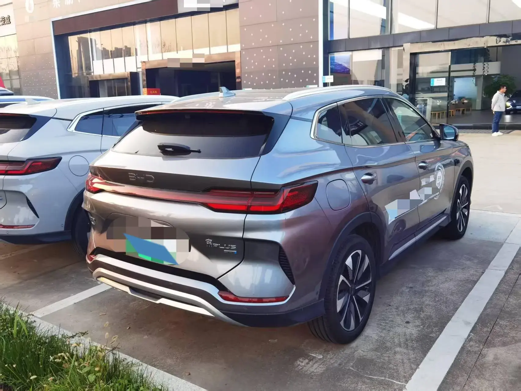 2025 BYD SONG thumbnail 3