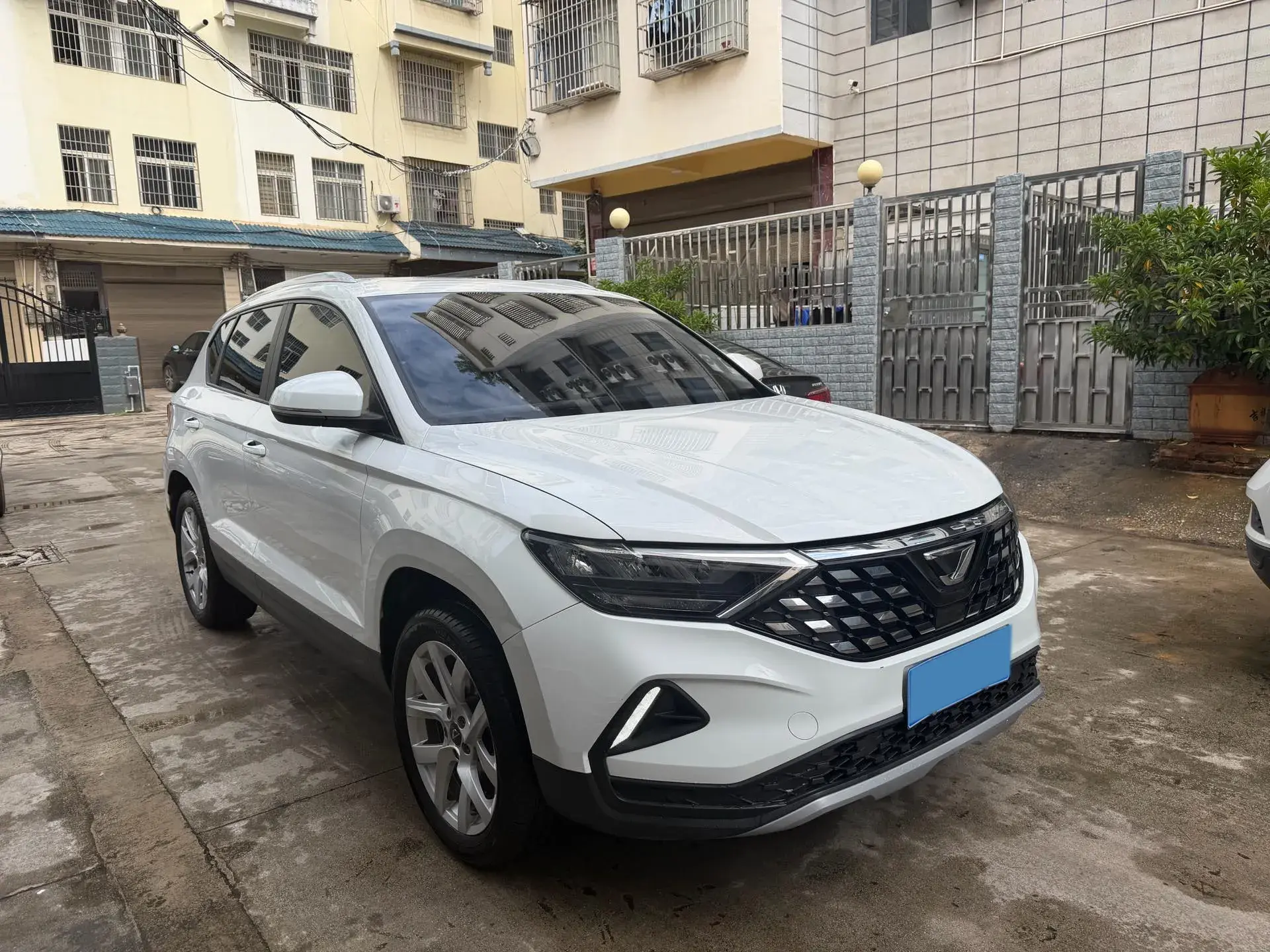 2022 JETTA VS5 thumbnail 3