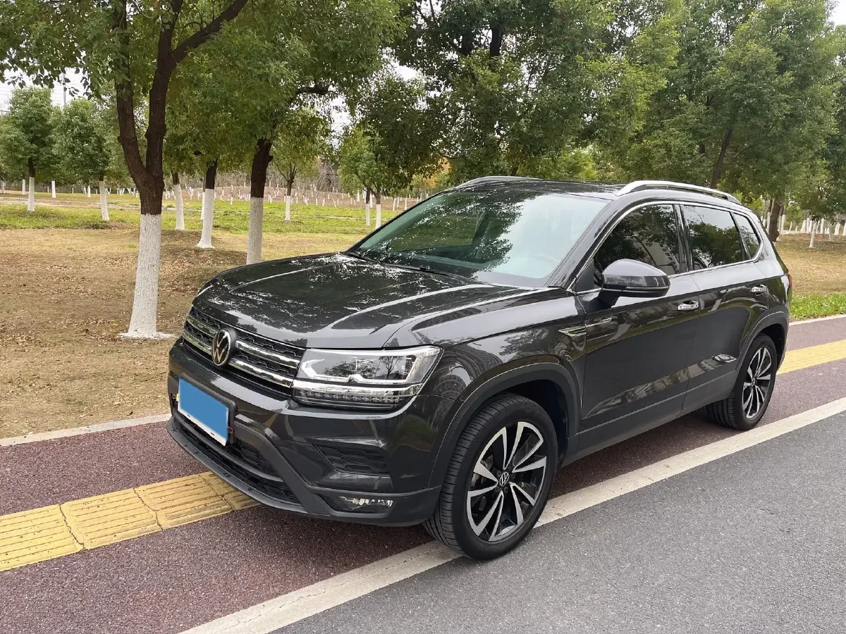 2022 Volkswagen Tharu 1.4T 150HP L4 7DCT 2022 Volkswagen Tharu 1.4T 150HP L4 7DCT