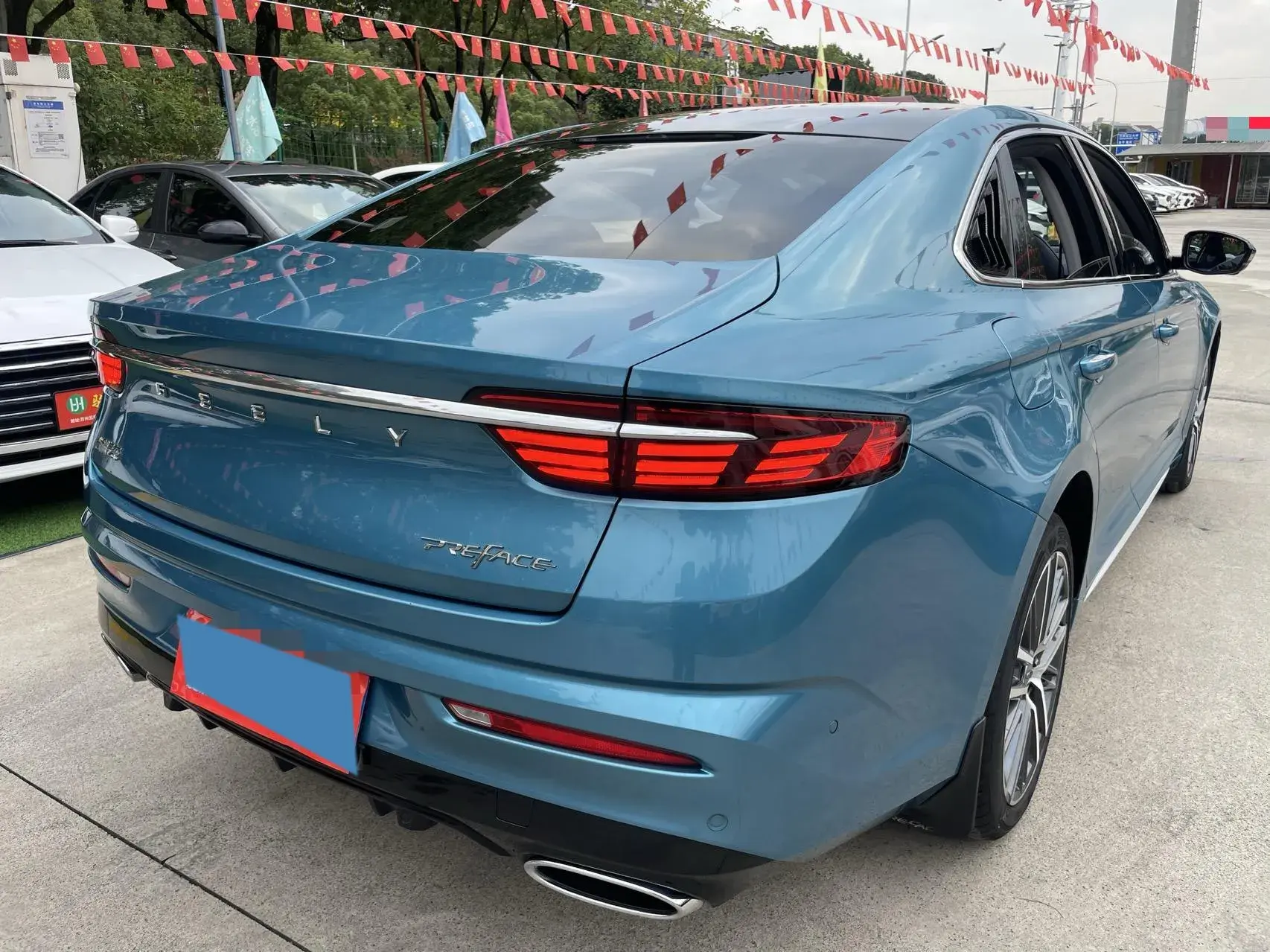 2020 GEELY TUGELLA thumbnail 3