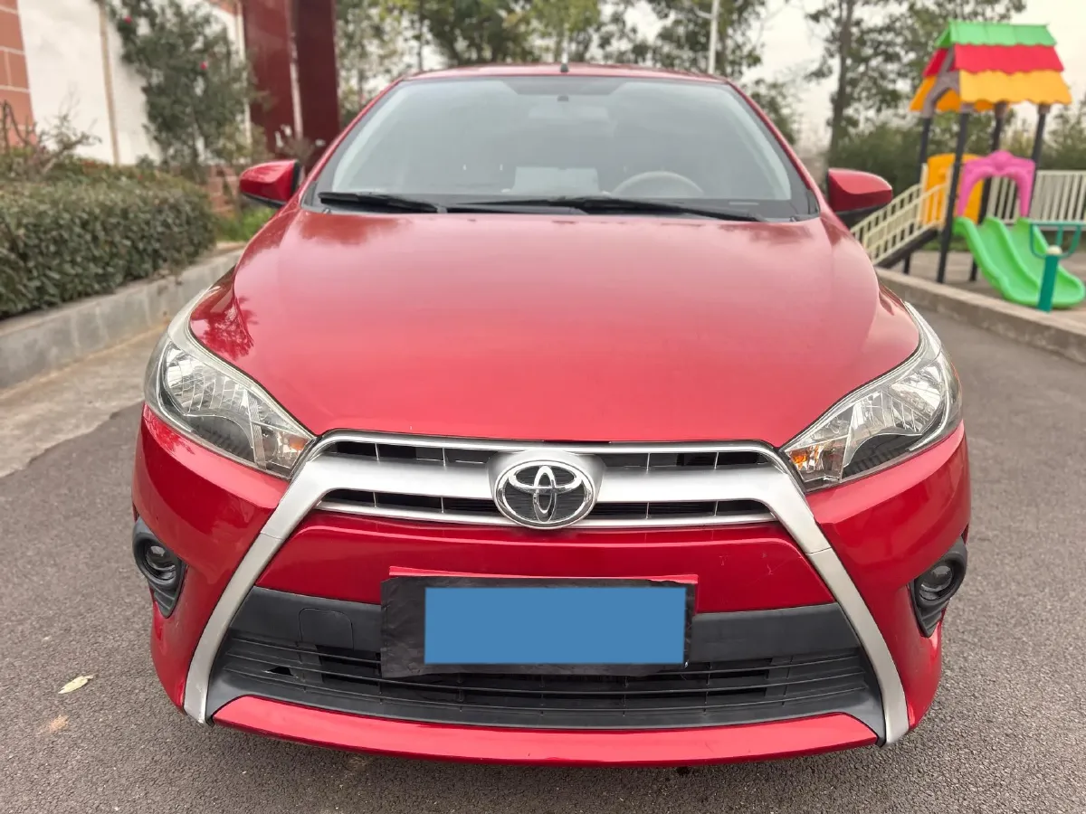 2014 Toyota Yaris L 1.5L 107HP L4 5MT,autocango,china used car exporter,china ev exporter,chinese used car exporter,chinese used ev exporter