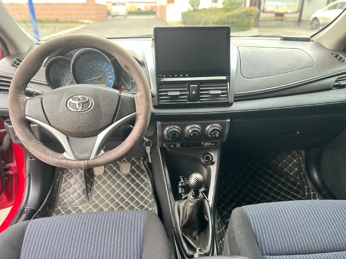 2014 Toyota Yaris L 1.5L 107HP L4 5MT,autocango,china used car exporter,china ev exporter,chinese used car exporter,chinese used ev exporter
