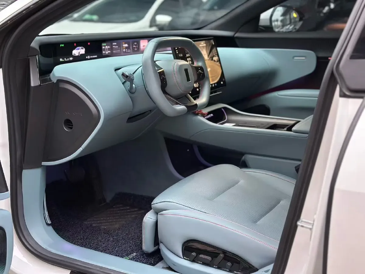 2024 Avatr 12 BEV 94.5KWH,autocango,china used car exporter,china ev exporter,chinese used car exporter,chinese used ev exporter