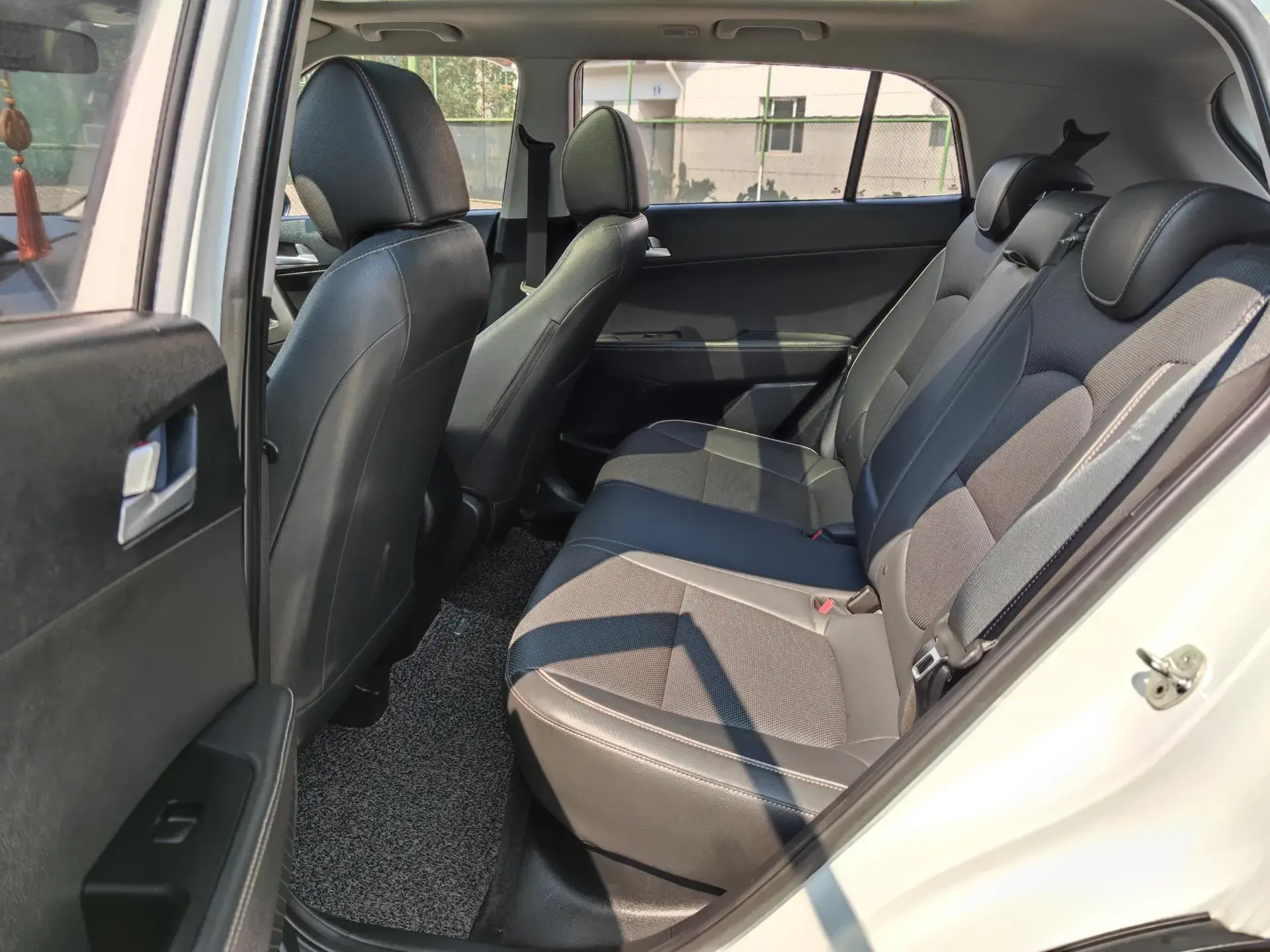 2019 HYUNDAI IX25 thumbnail 4