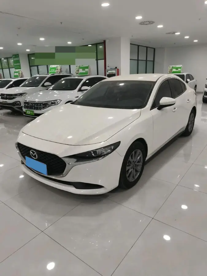 2022 Mazda 3 Axela 2.0L 158HP L4 6AT