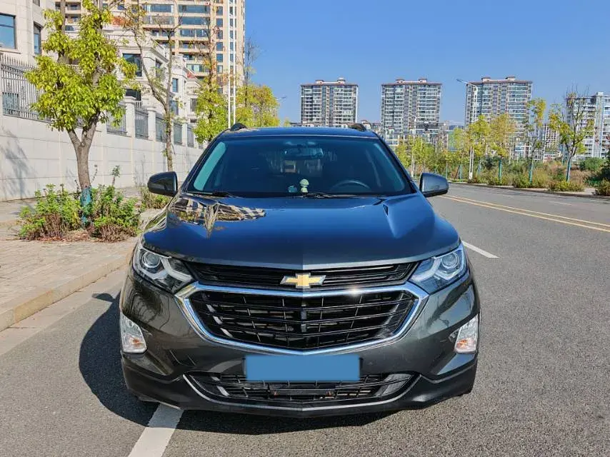 2019 CHEVROLET EQUINOX thumbnail 2