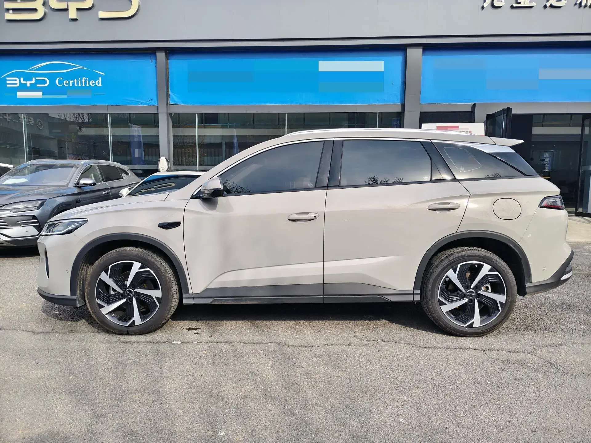 2025 BYD SEA thumbnail 3