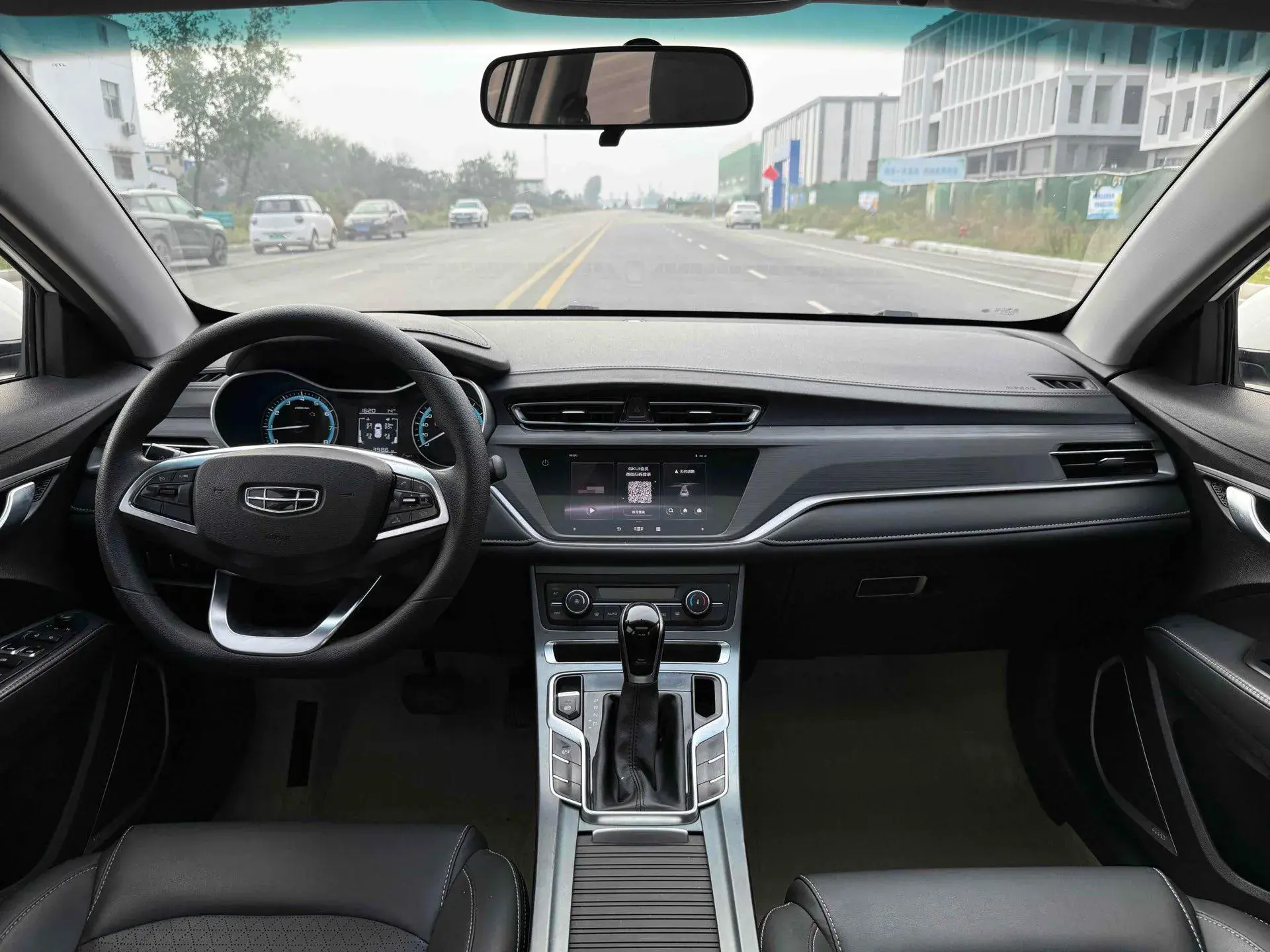 2021 GEELY EMGRAND thumbnail 4