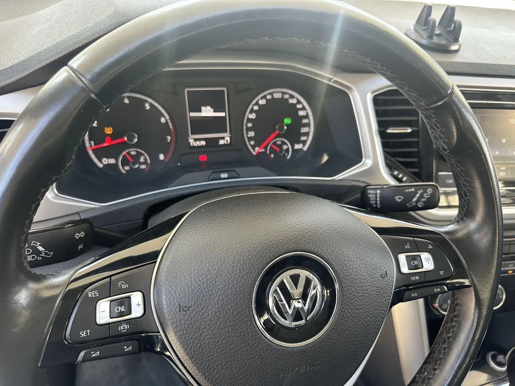 2020 VOLKSWAGEN T-ROC thumbnail 3