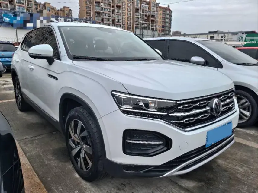 2020 VOLKSWAGEN TAYRON thumbnail 3